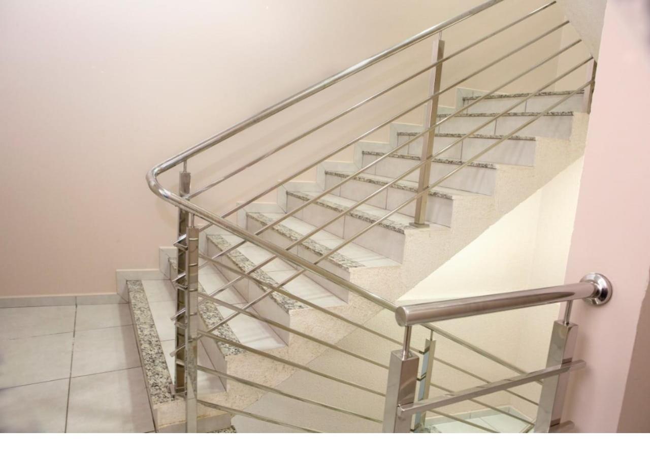 Apartment 203-flat-espaco, Conforto. E Disso Que Voce Precisa! Anapolis